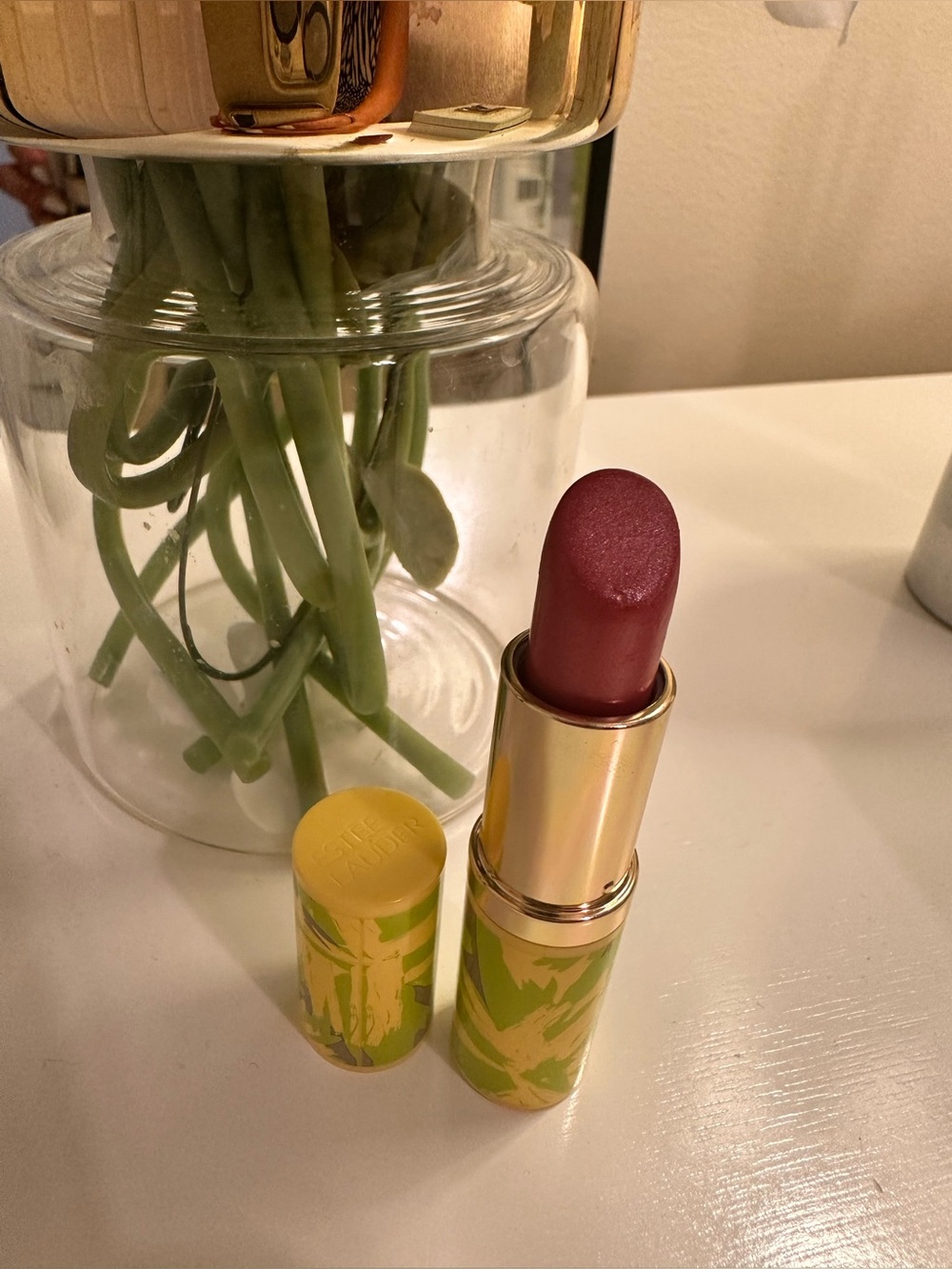 Estee Lauder Pink-Mauve Lipstick in Gold-Accent Tube